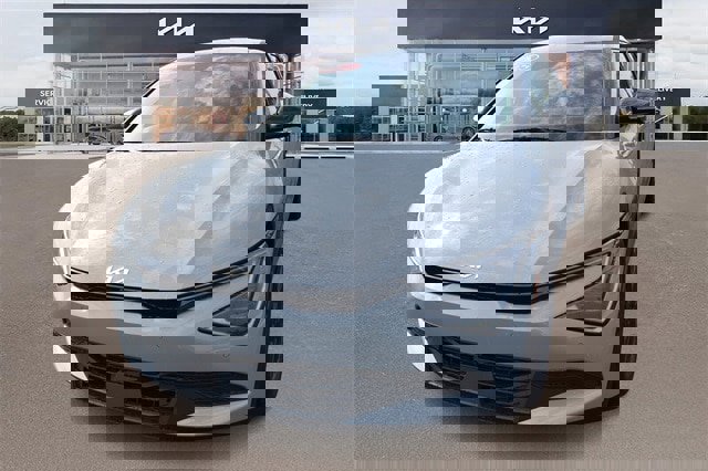 New 2025 Kia EV6 Light w/ Light LR Technology Package image 7