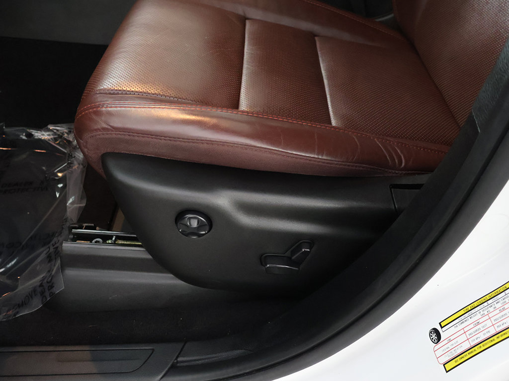 Used 2023 Dodge Durango GT AWD/4WD image 35