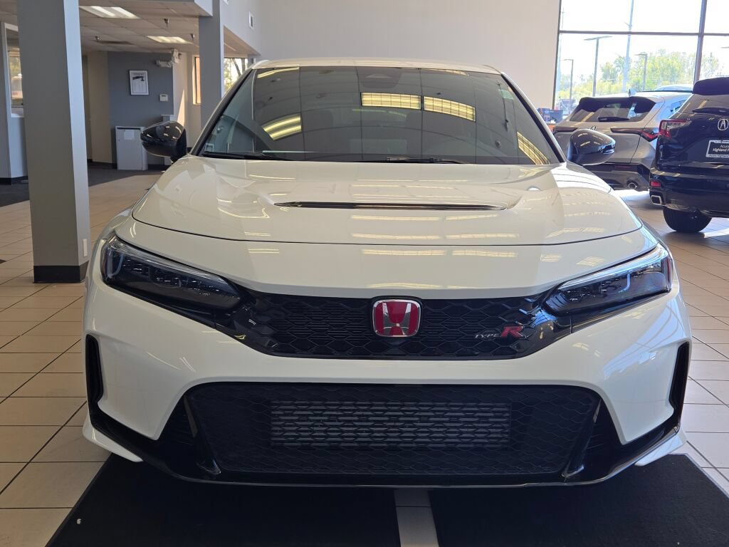 Used 2025 Honda Civic Type R image 3