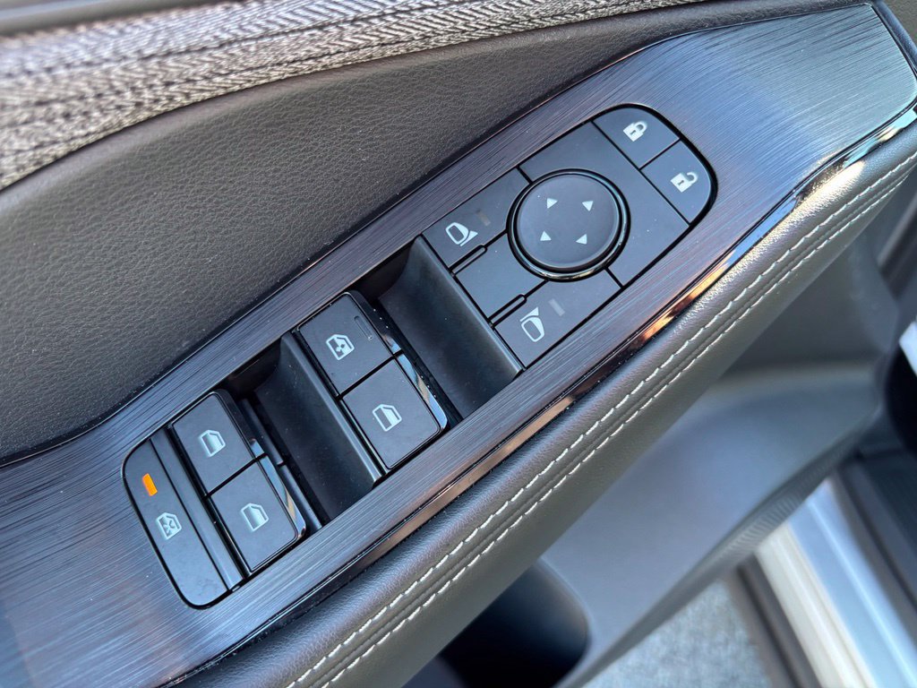 Certified 2023 Nissan Rogue SV AWD/4WD image 16