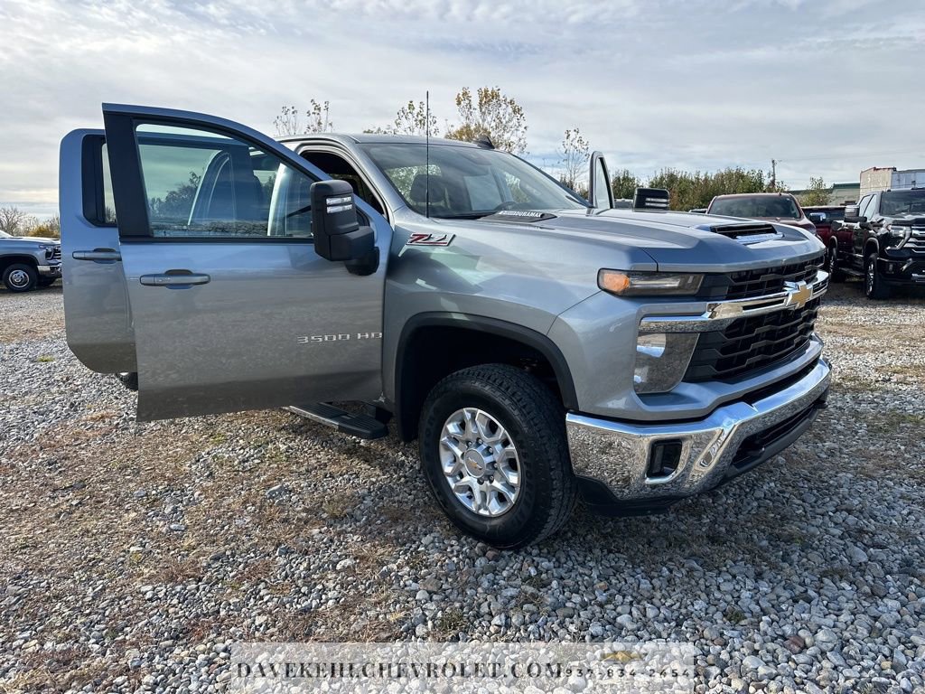 Certified 2024 Chevrolet Silverado 3500 LT w/ All Star Edition image 30