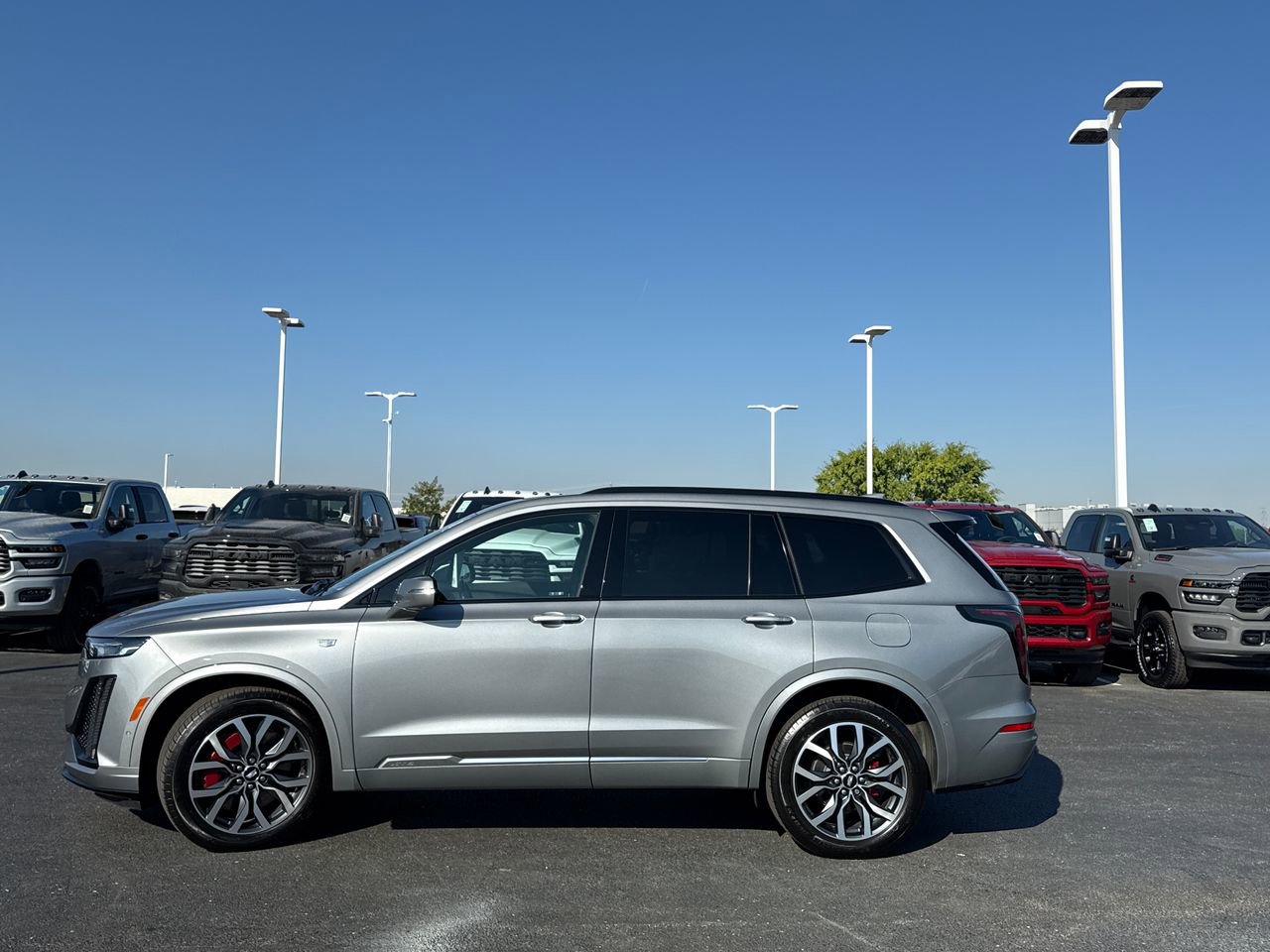 Used 2024 Cadillac XT6 Sport w/ Technology Package image 6