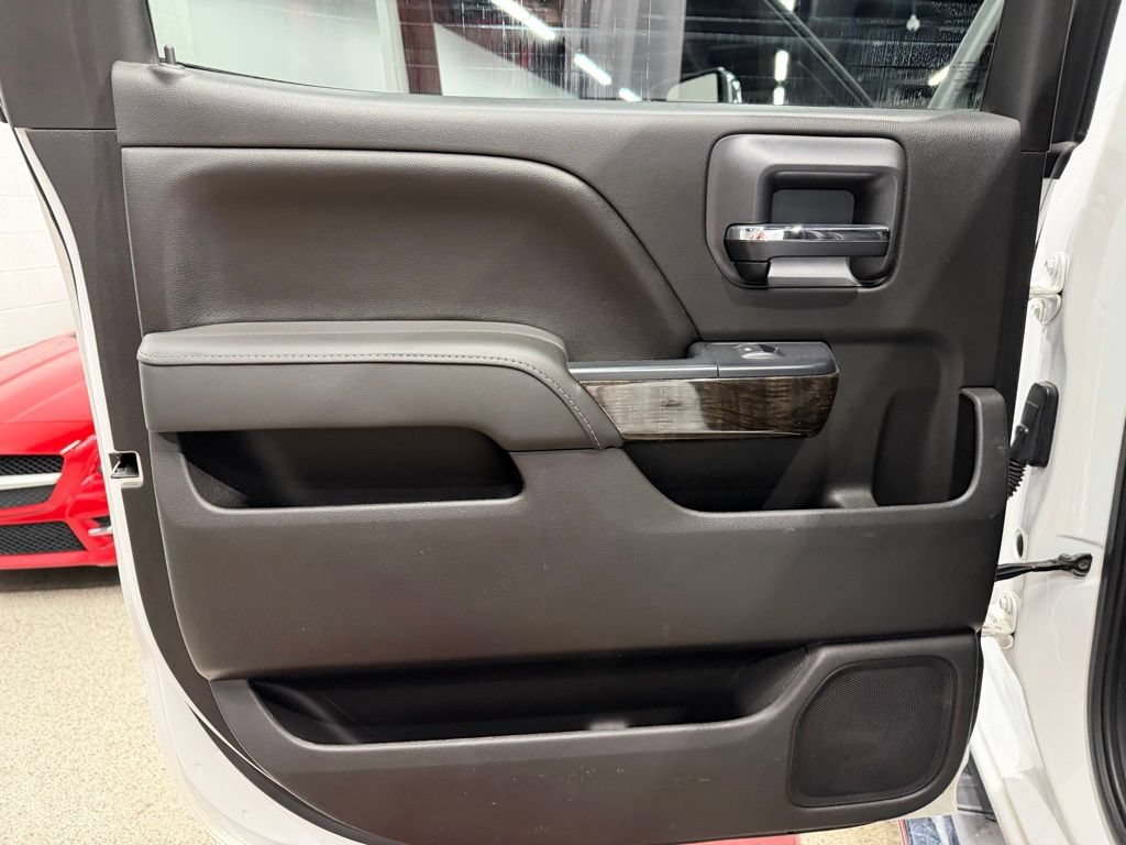 Used 2016 GMC Sierra 3500 Denali w/ Duramax Plus Package AWD/4WD image 28