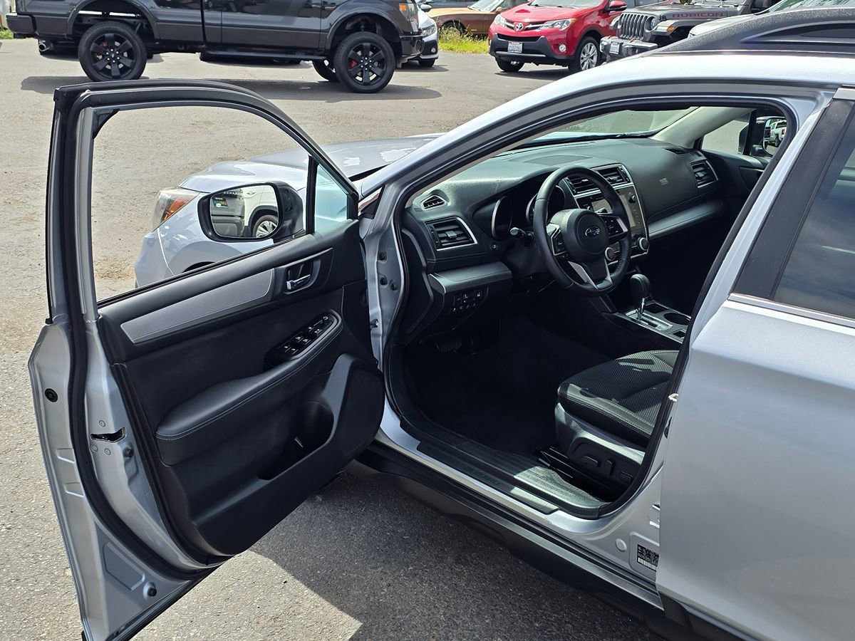 Used 2018 Subaru Outback 2.5i Premium AWD/4WD image 45