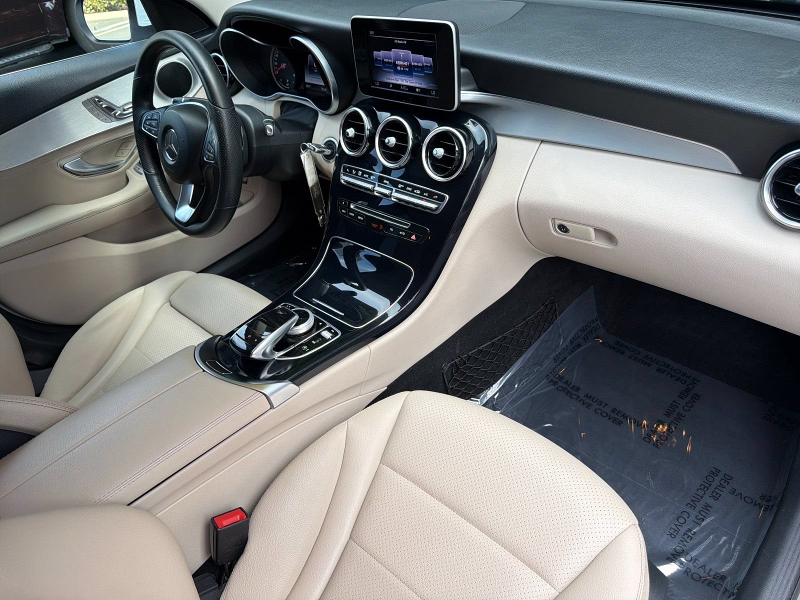 Used 2015 Mercedes-Benz C 300 4MATIC Sedan image 14