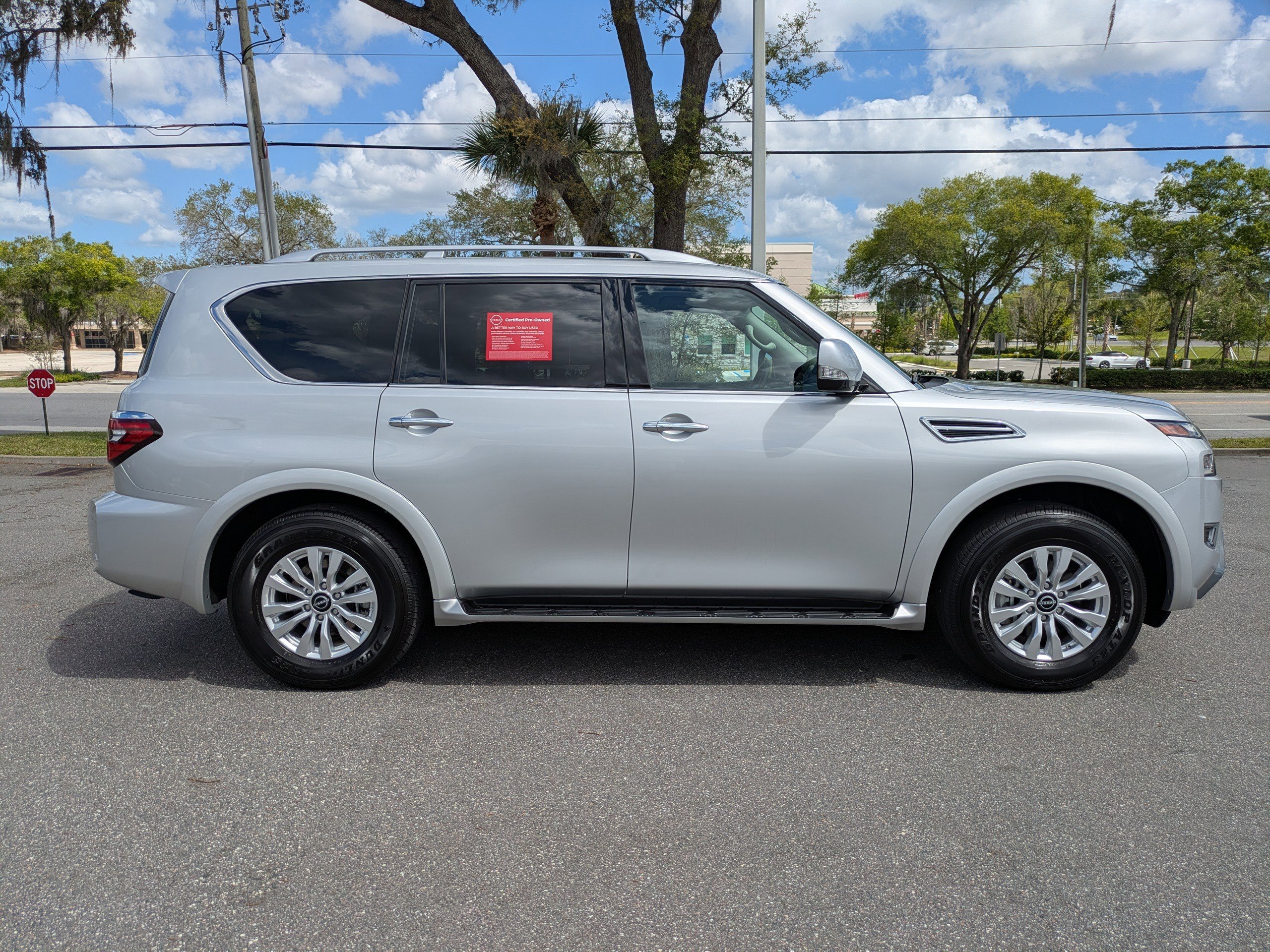 Certified 2024 Nissan Armada SV AWD/4WD image 3