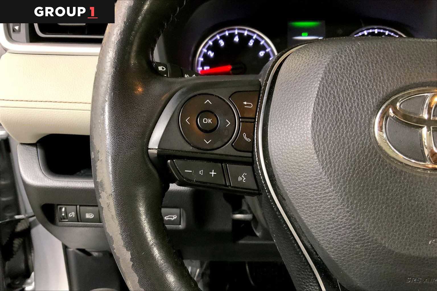 Used 2019 Toyota RAV4 XLE image 23