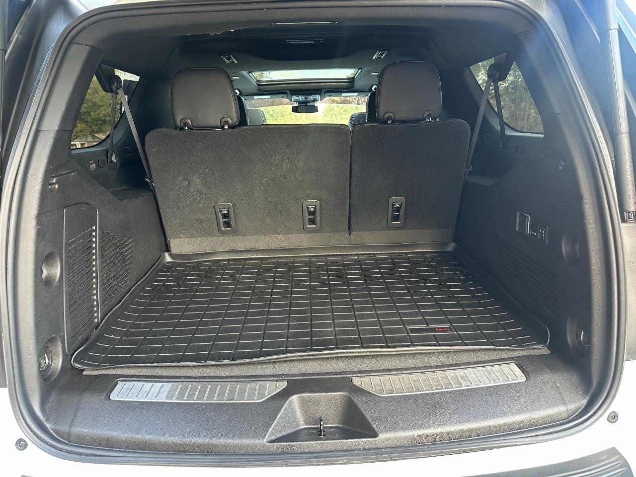 Used 2023 GMC Yukon XL AT4 image 38