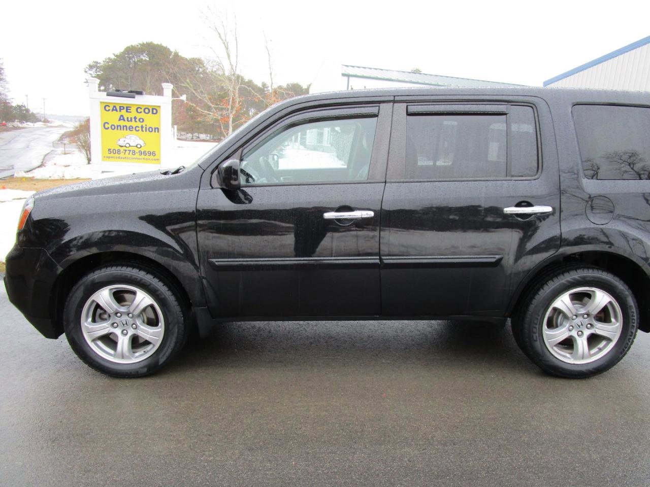 Used 2015 Honda Pilot EX image 2