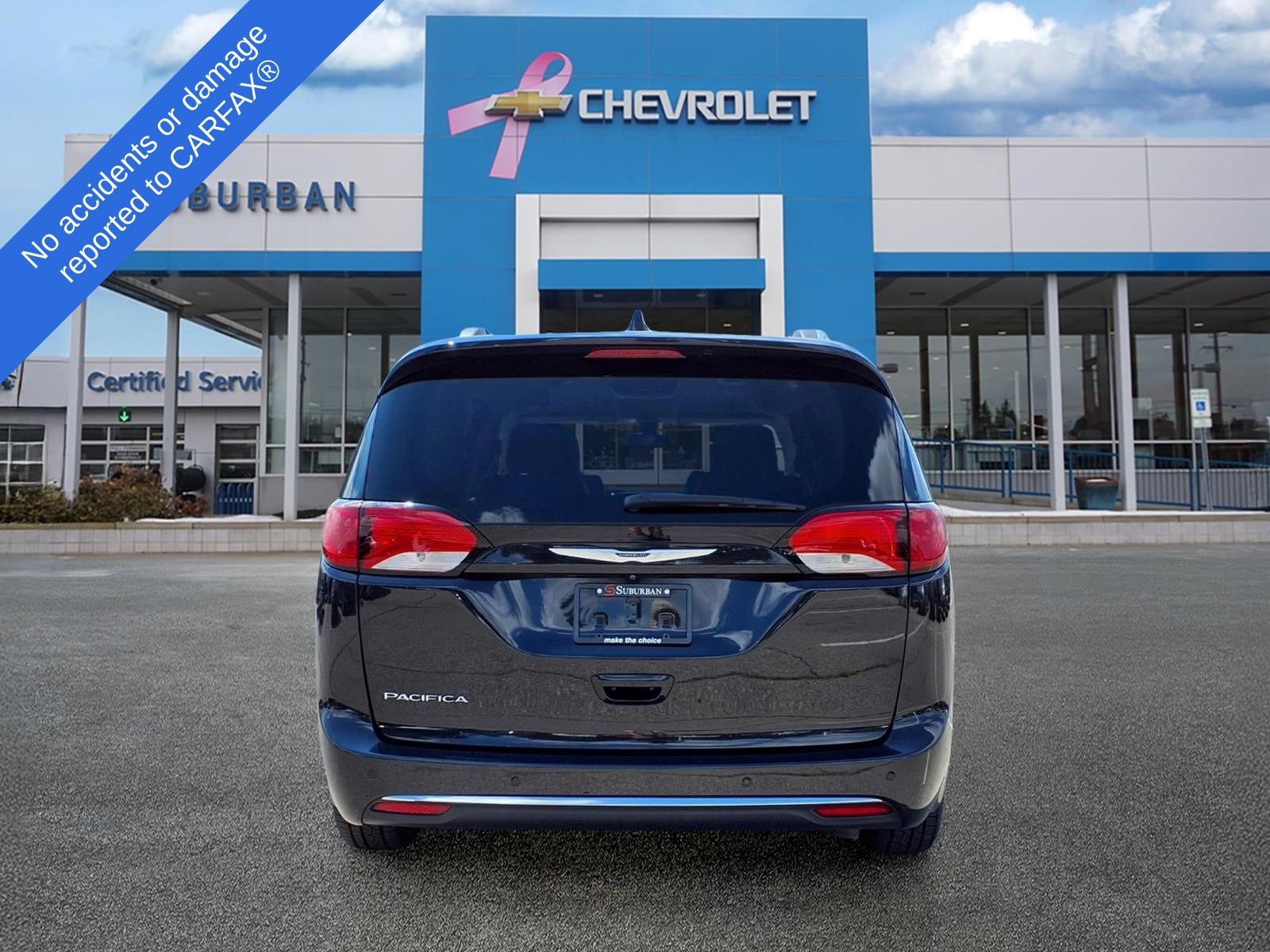 Used 2018 Chrysler Pacifica Touring-L FWD image 7