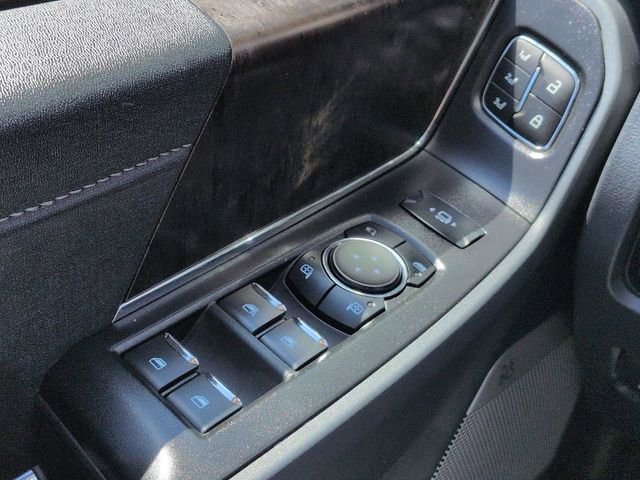 Certified 2024 Ford F250 Lariat w/ Black Appearance Package image 31