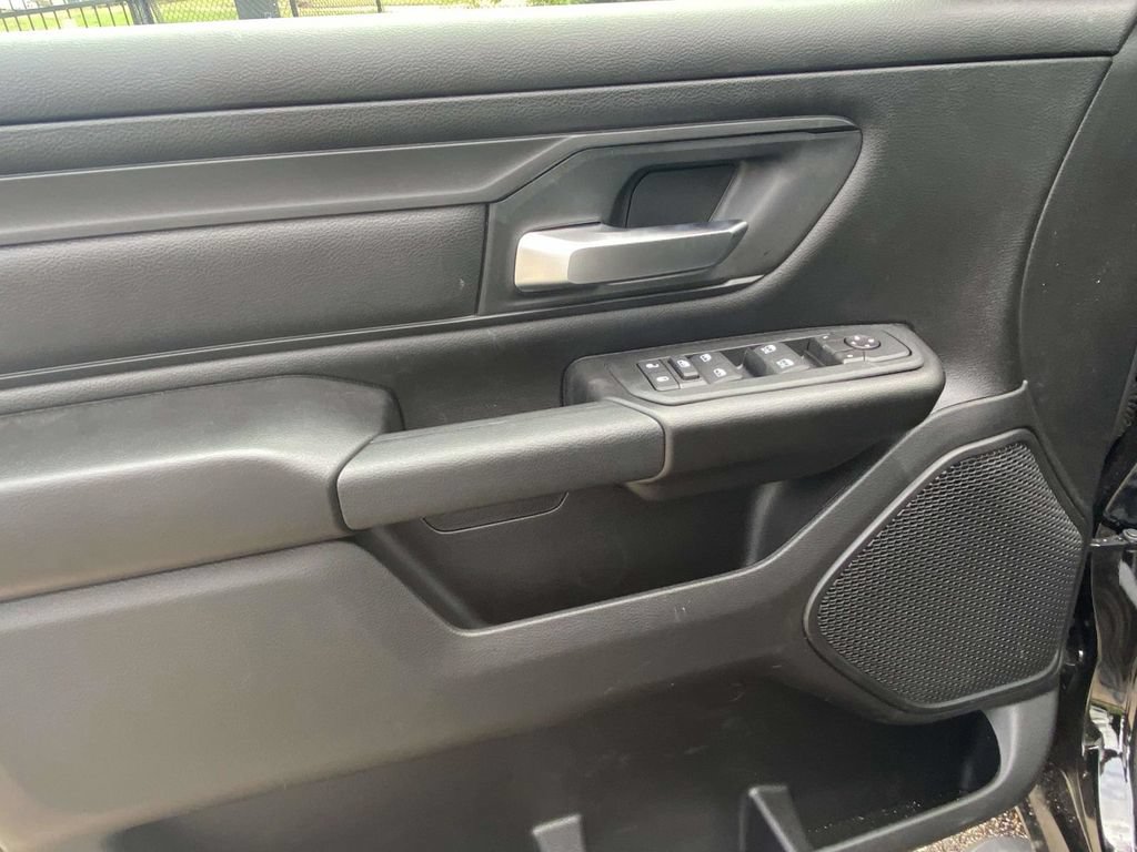 New 2026 RAM 1500 Express AWD/4WD image 14