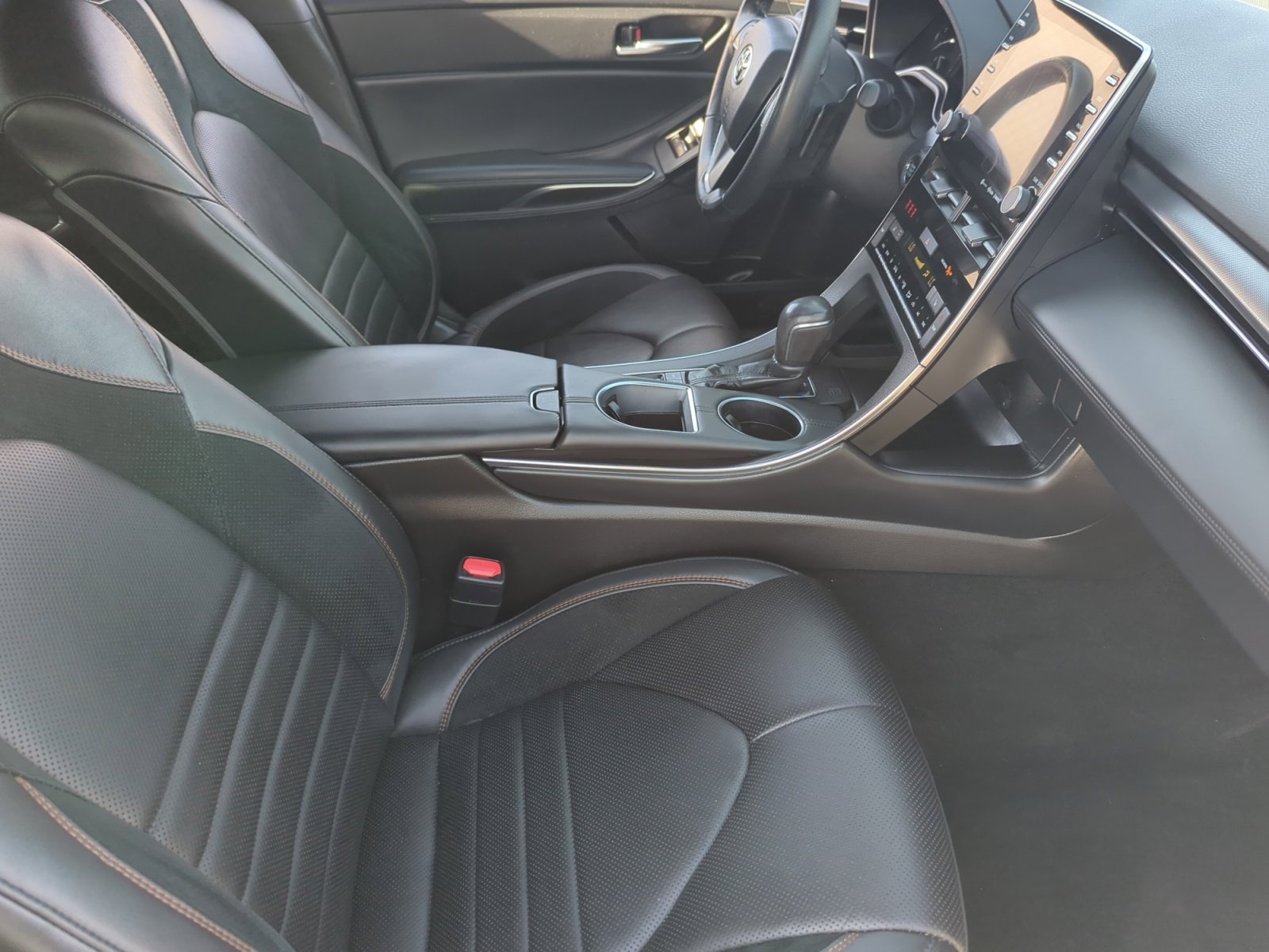 Used 2021 Toyota Avalon XSE image 18