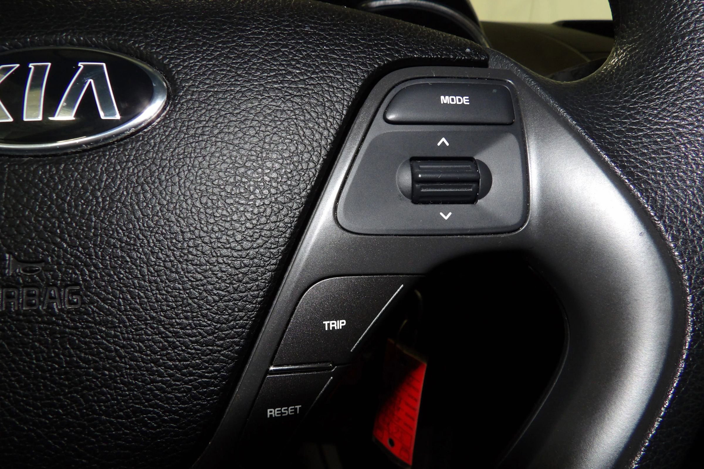 Used 2017 Kia Forte LX image 11