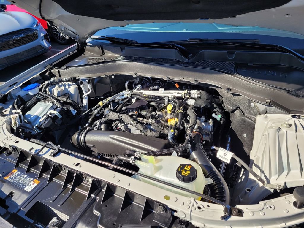 Used 2025 Ford Explorer Active image 27