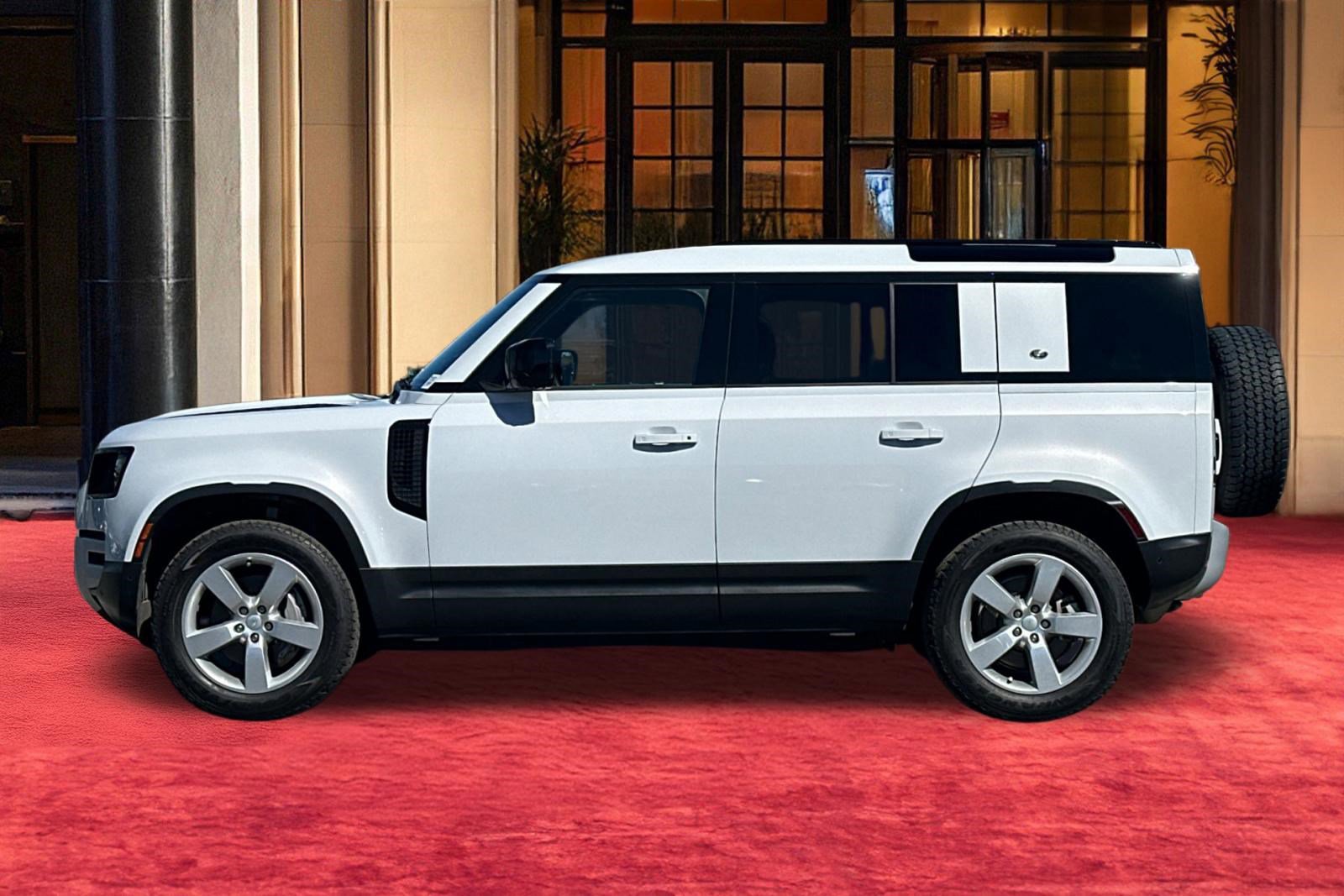 Certified 2023 Land Rover Defender 110 SE image 3