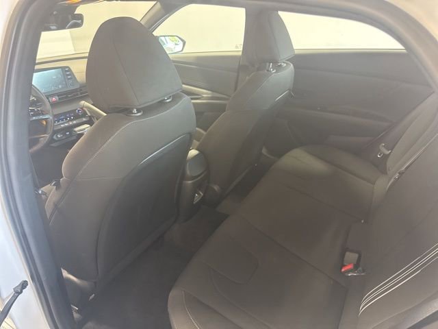 Used 2025 Hyundai Elantra Sport image 17