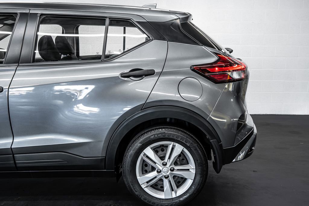 Used 2024 Nissan Kicks S image 13