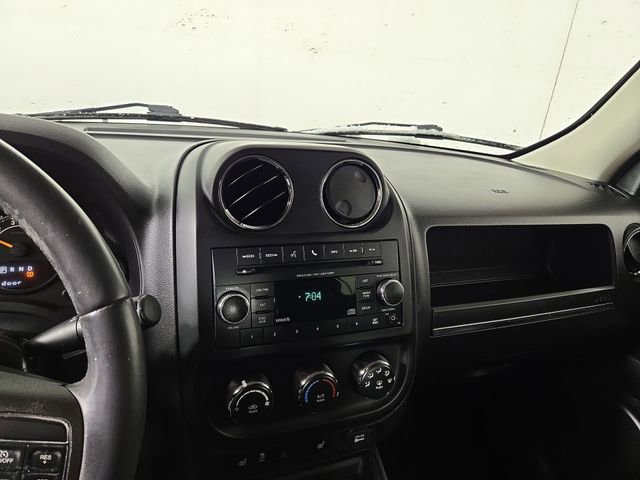 Used 2015 Jeep Patriot Latitude image 17