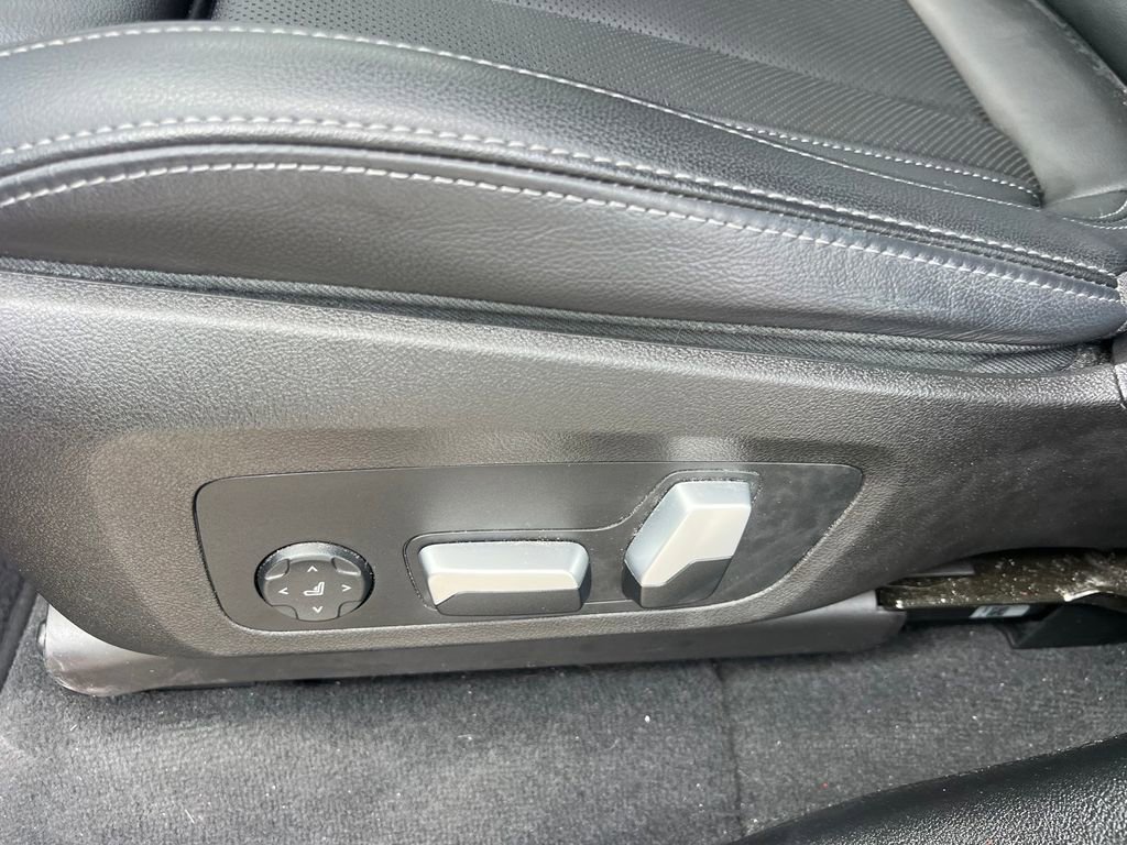 Used 2023 BMW X3 sDrive30i w/ M Sport Package image 13