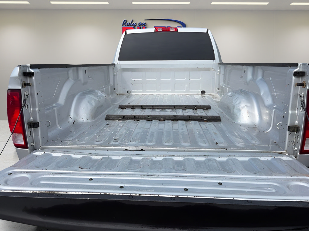 Used 2014 RAM 2500 Tradesman w/ Chrome Appearance Group AWD/4WD image 16