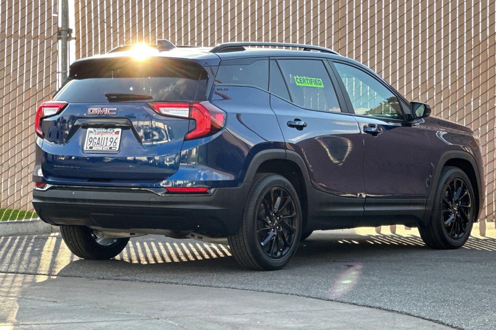 Certified 2023 GMC Terrain SLE w/ Driver Convenience Package image 4