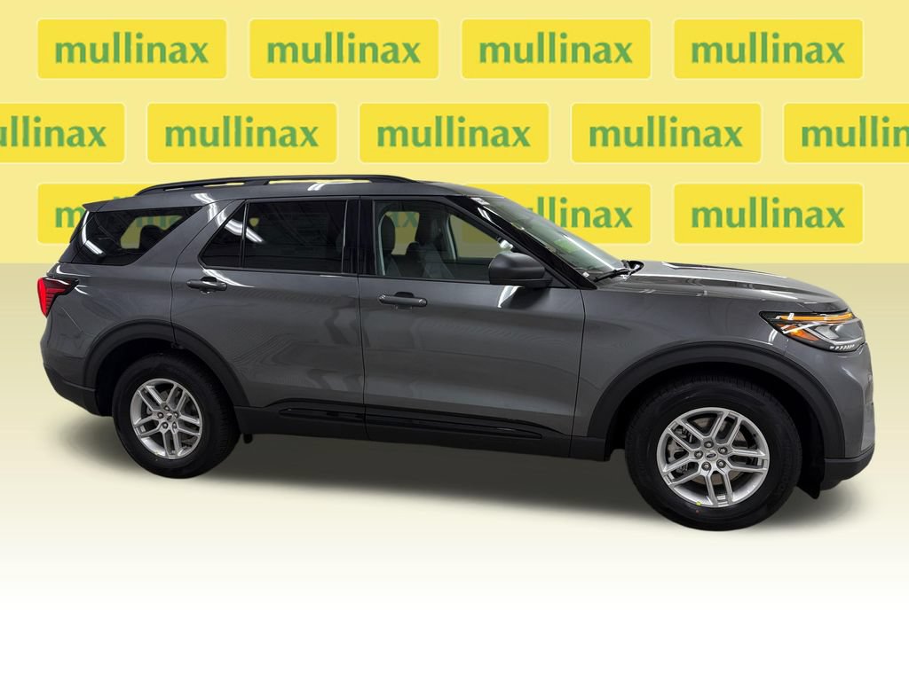 New 2026 Ford Explorer Active RWD video 2