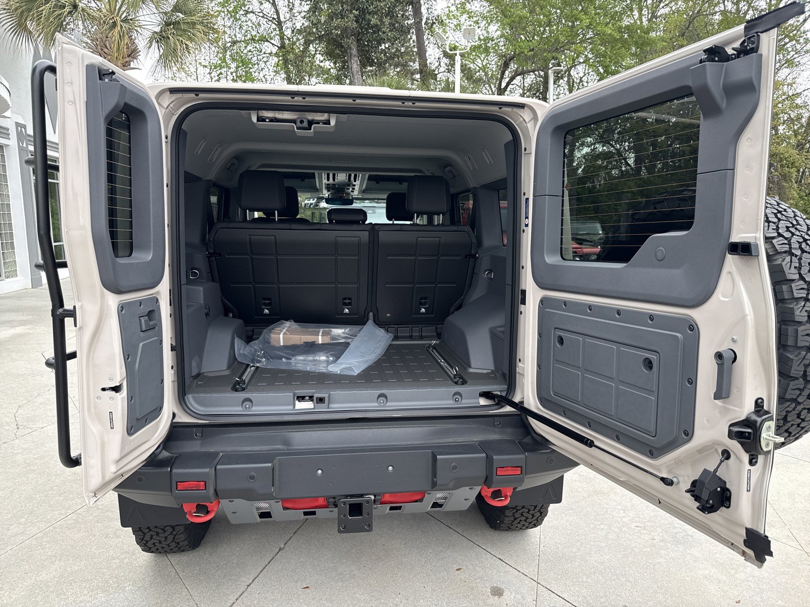 New 2026 INEOS Grenadier Station Wagon AWD/4WD image 28