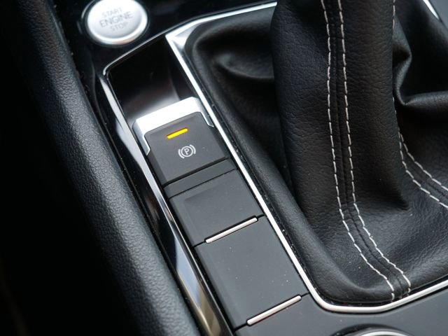 Used 2023 Volkswagen Taos SE image 34