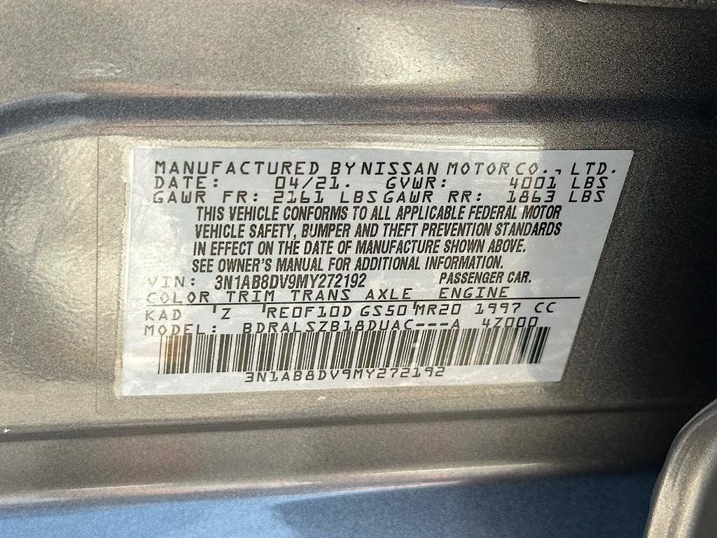 Used 2021 Nissan Sentra SR w/ SR Premium Package FWD image 28