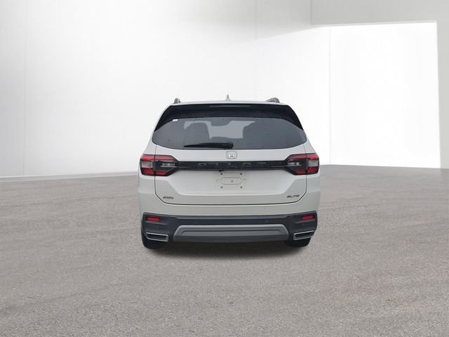 Used 2023 Honda Pilot Elite image 8