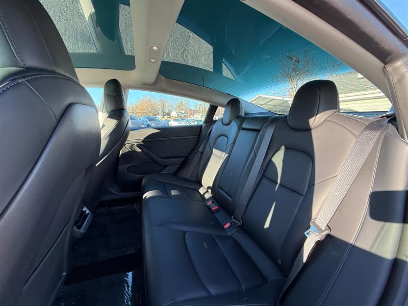 Used 2022 Tesla Model 3 Long Range image 11