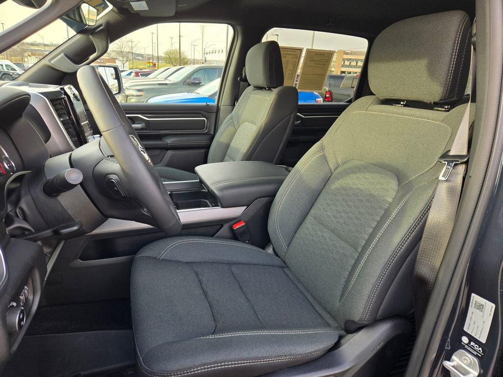 Used 2025 RAM 1500 Big Horn AWD/4WD image 18