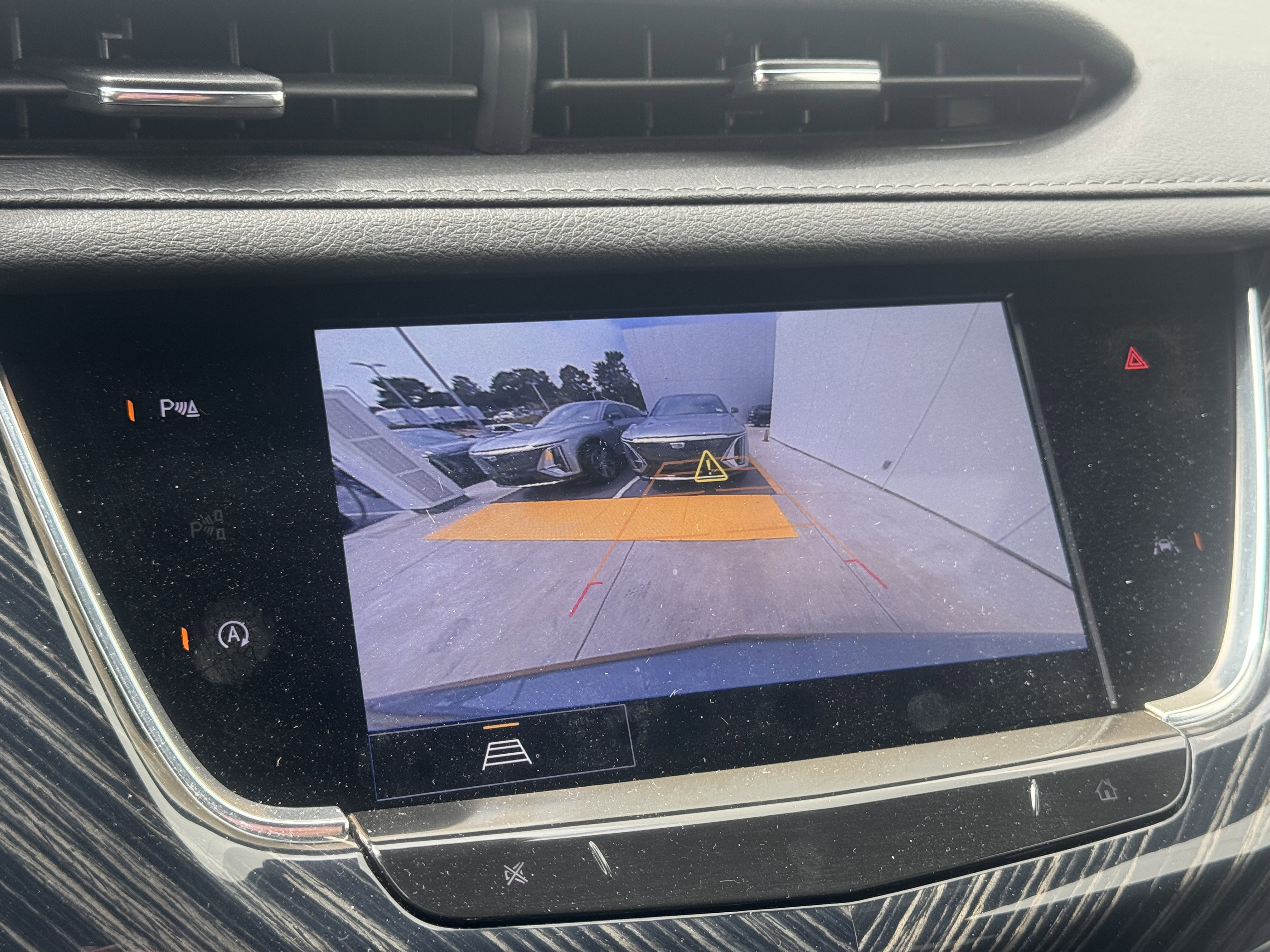 Certified 2024 Cadillac XT6 Premium Luxury image 24