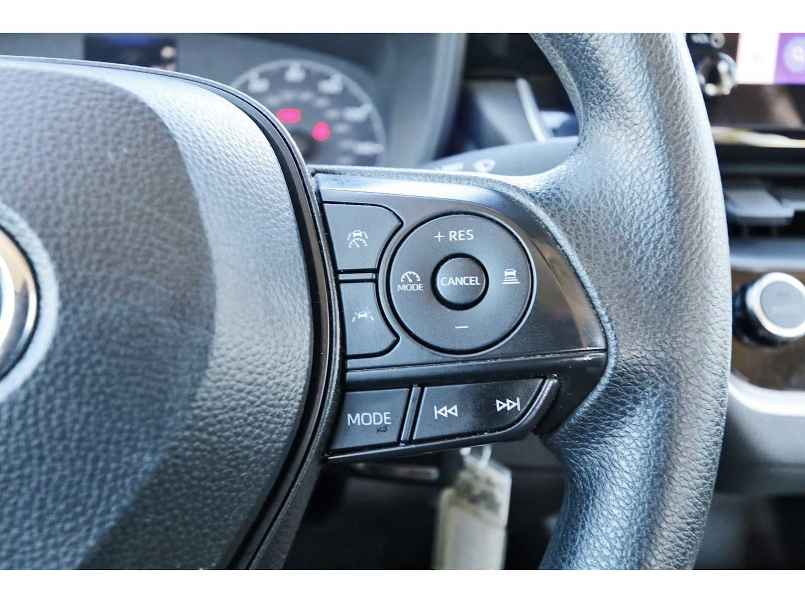 Used 2024 Toyota Corolla LE image 16