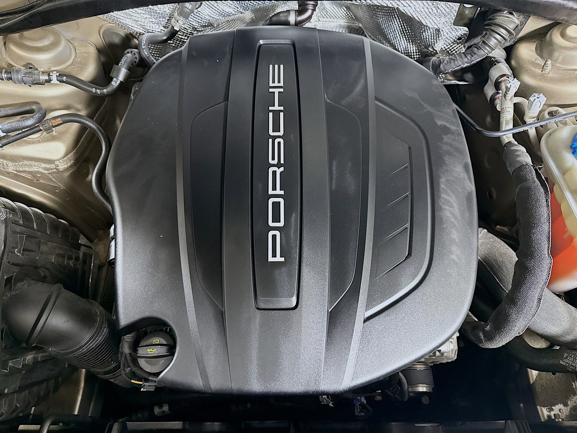 Used 2018 Porsche Macan image 38