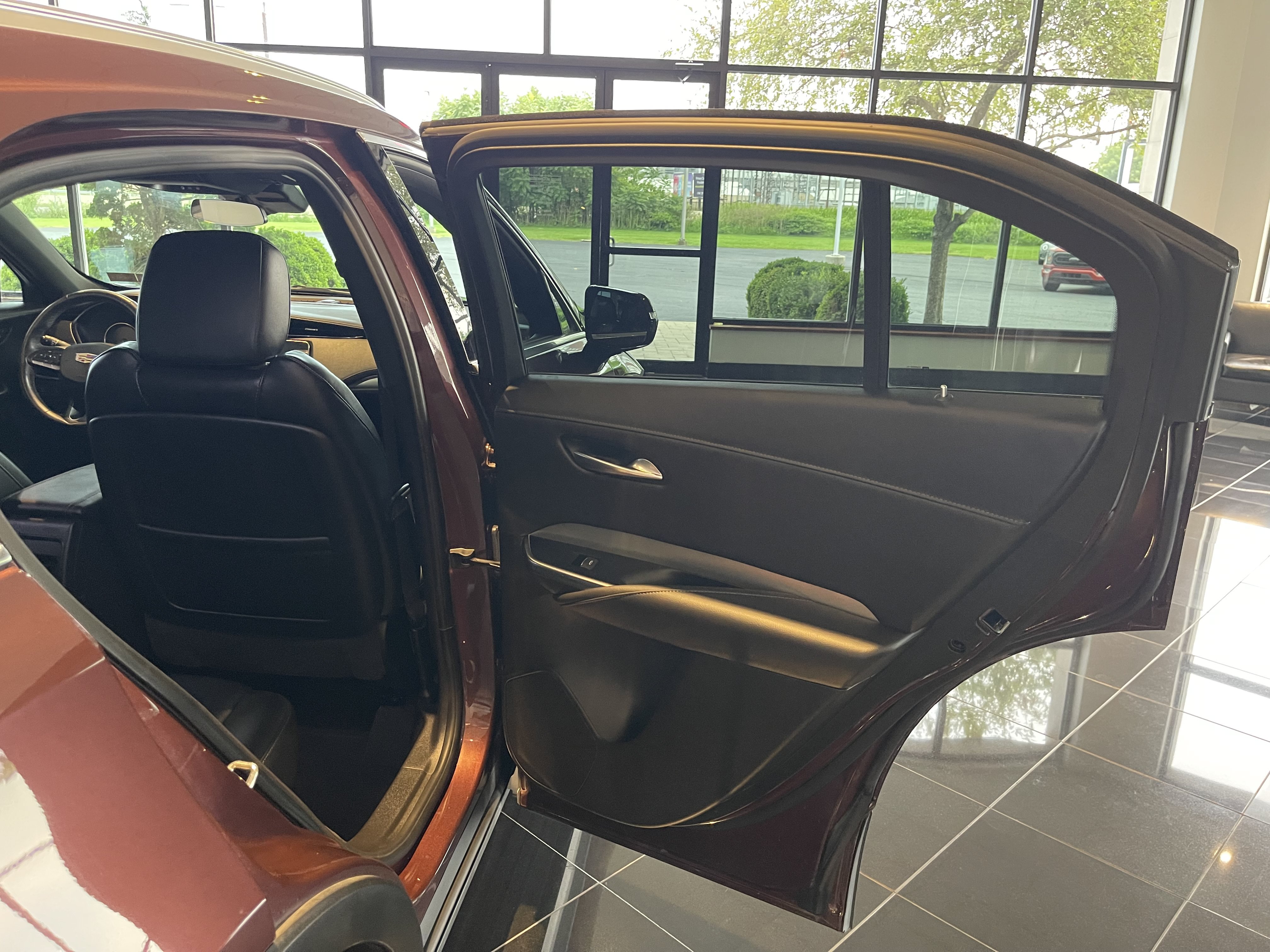 Certified 2023 Cadillac XT4 Premium Luxury AWD/4WD image 19