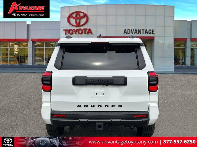 Used 2026 Toyota 4Runner SR5 RWD image 8