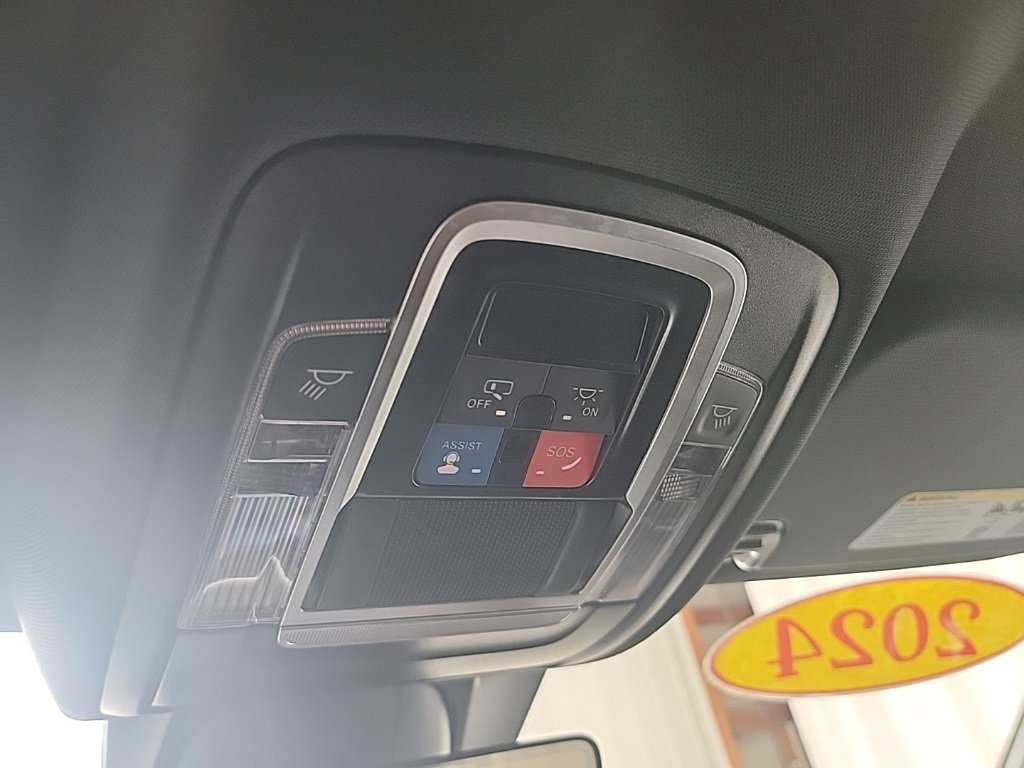 Used 2024 RAM 1500 Laramie image 21