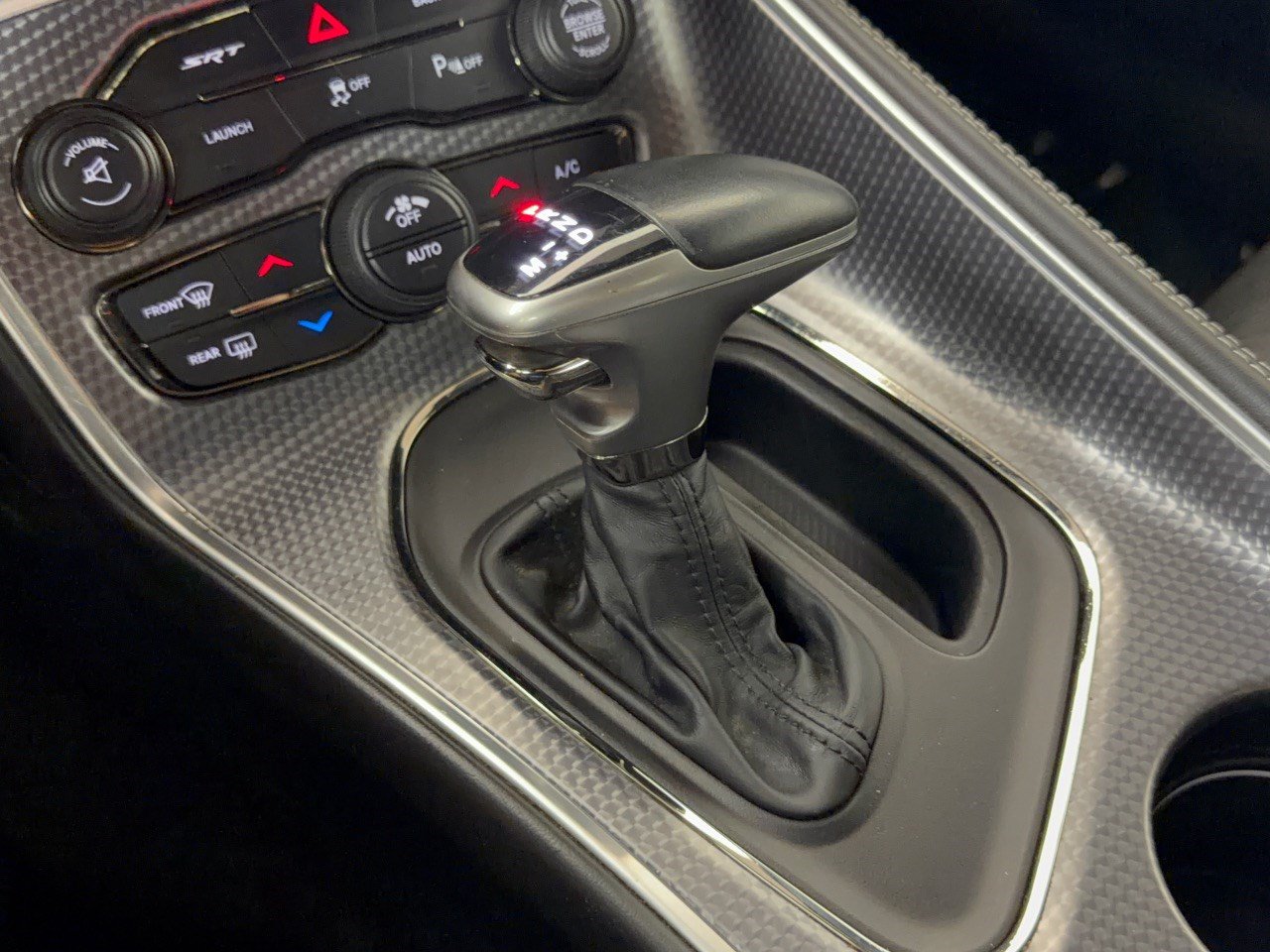 Used 2015 Dodge Challenger SRT Hellcat RWD image 21
