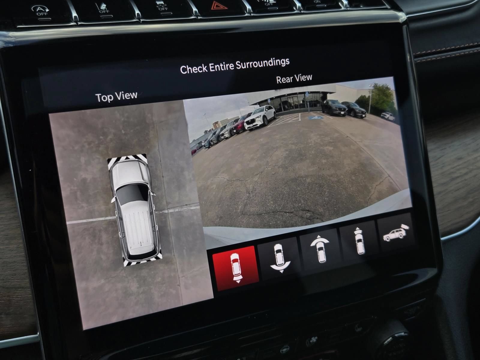 Used 2022 Jeep Grand Cherokee Summit w/ Luxury Tech Group V AWD/4WD image 24