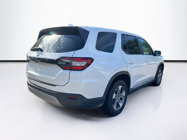 Certified 2024 Honda Pilot EX-L image 9