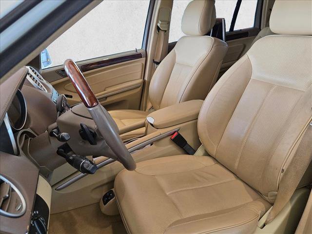 Used 2012 Mercedes-Benz GL 550 4MATIC image 11