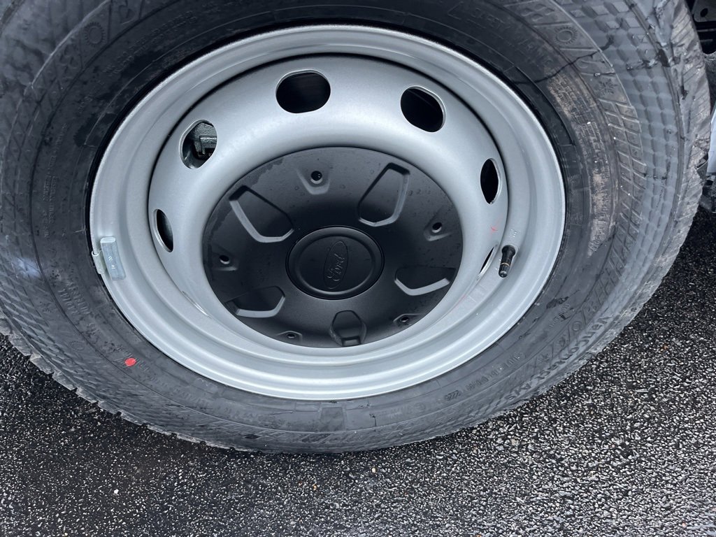 New 2026 Ford Transit 250 148 Medium Roof image 9