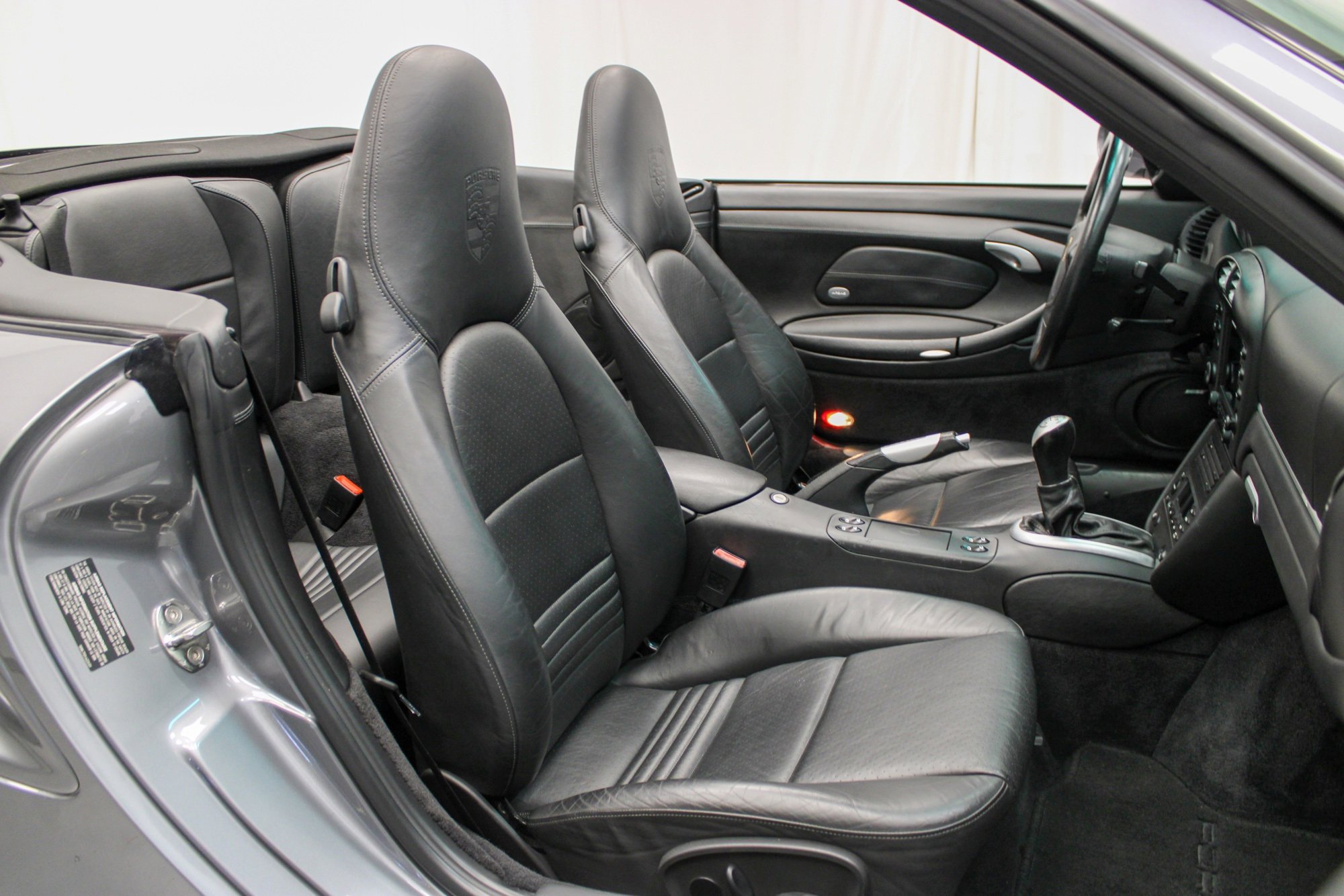 Used 2004 Porsche 911 Turbo image 40