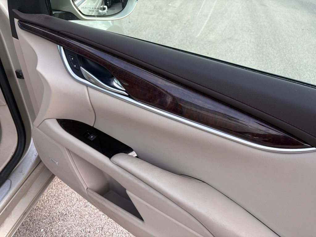 Used 2013 Cadillac XTS Luxury w/ Driver Awareness Package FWD image 32