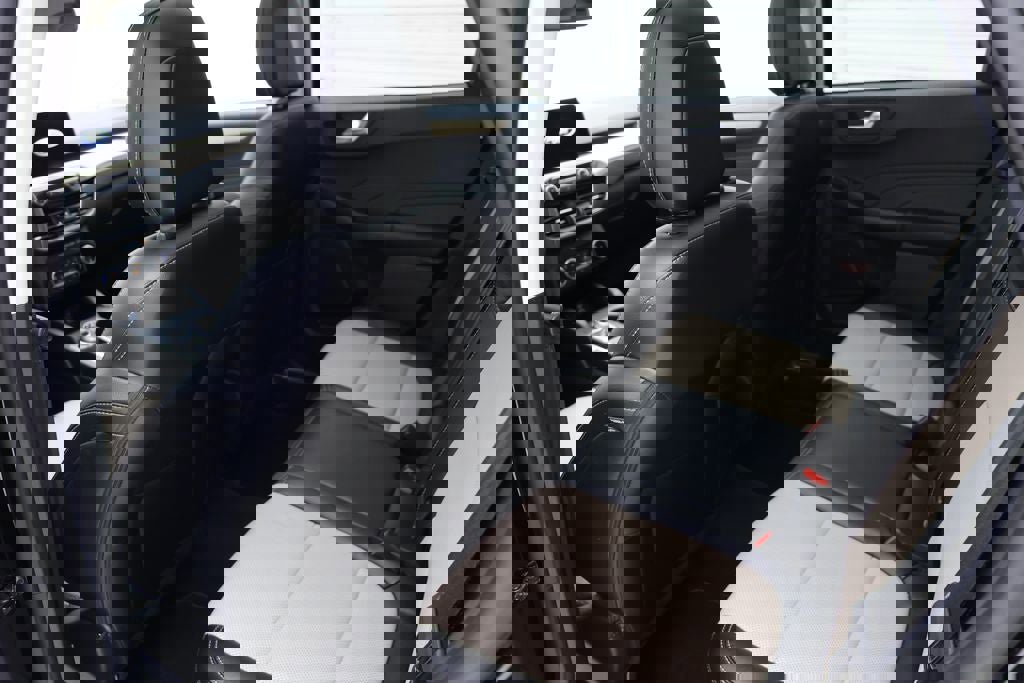 Used 2022 Ford Escape Titanium w/ Titanium Elite Package image 11