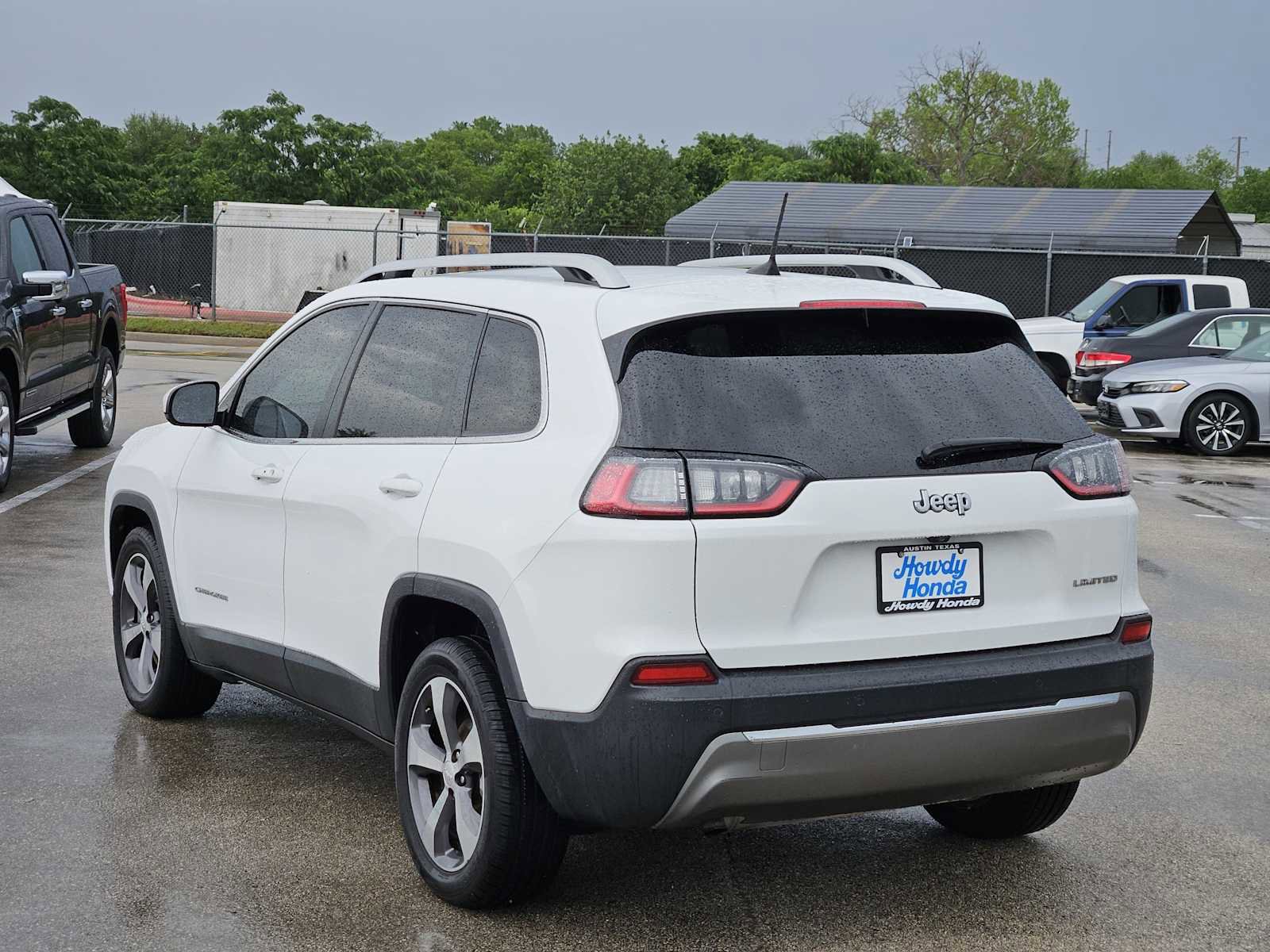 Used 2019 Jeep Cherokee Limited FWD image 5