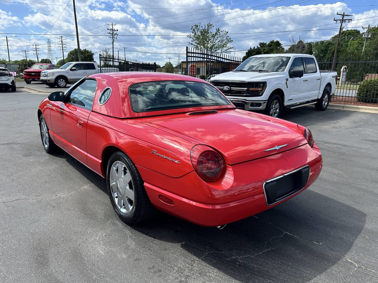 Used 2002 Ford Thunderbird Deluxe RWD image 7