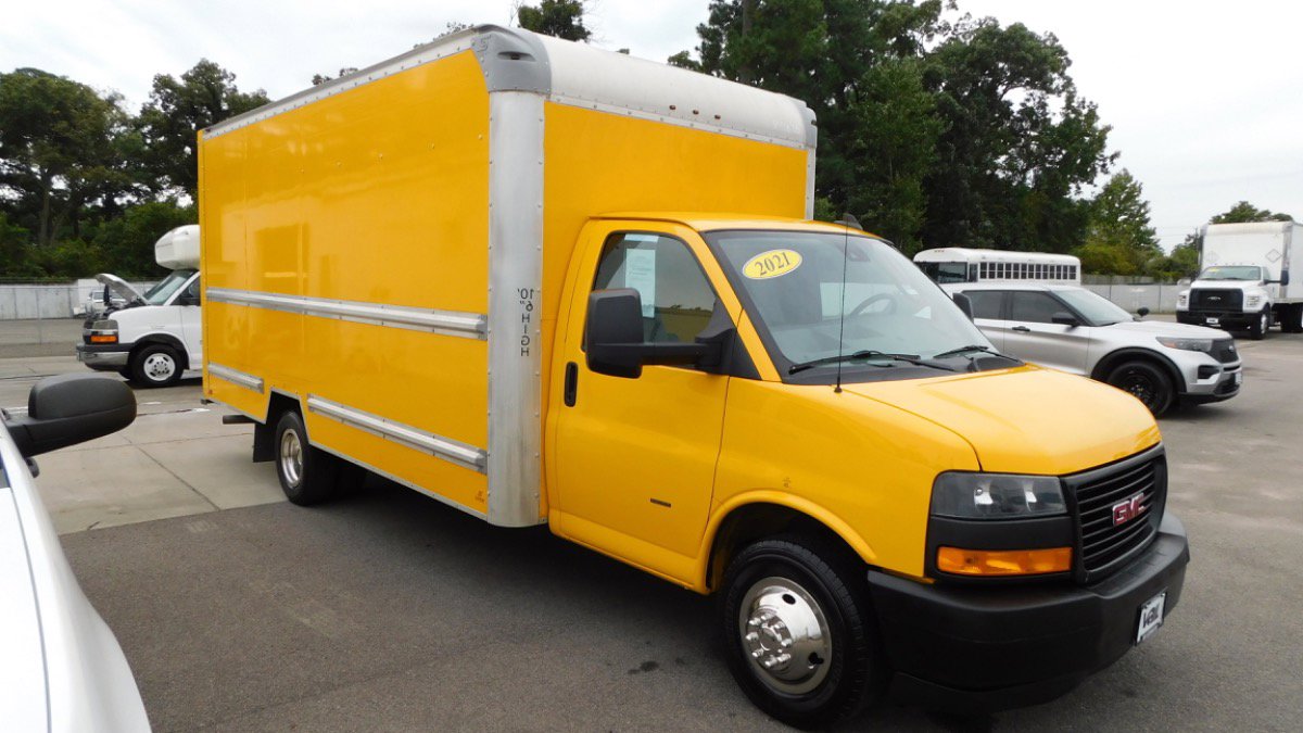 Used 2021 GMC Savana 3500 Extended w/ Power Convenience Package image 1